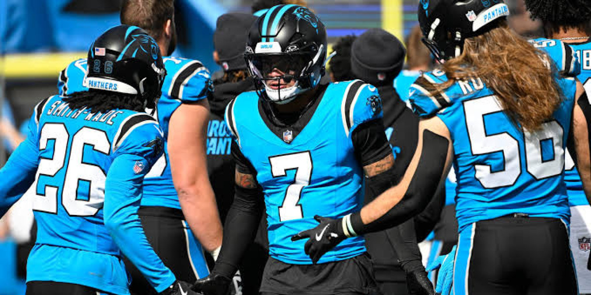 Longtime Pete Carroll assistant lands specialist job with Carolina Panthers
